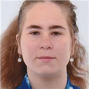 Deutsch-Tutorin für alle Altersgruppen auf verschiedenen Niveaus